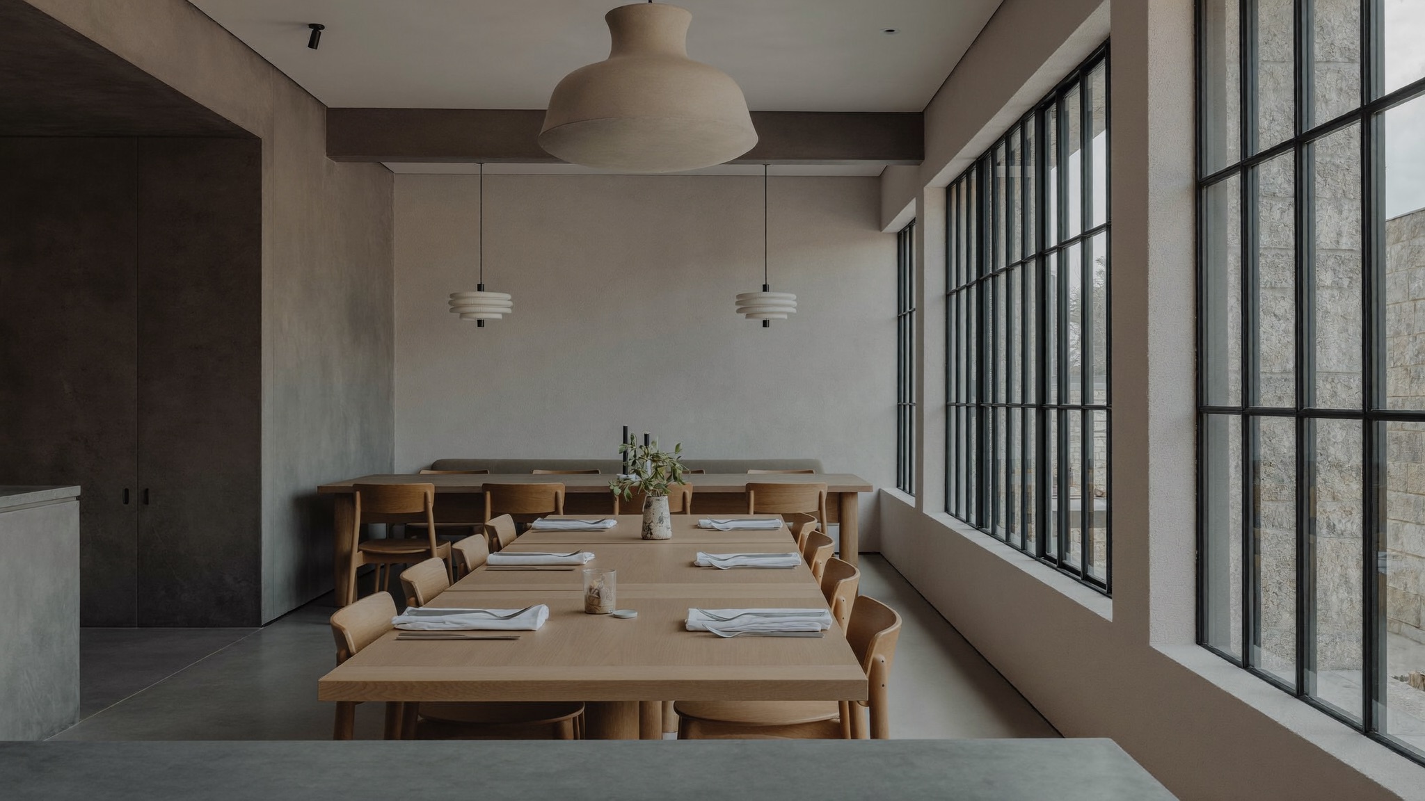 Dining room ambiance